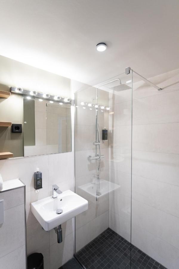 Munich Rooms Hotel Bagian luar foto