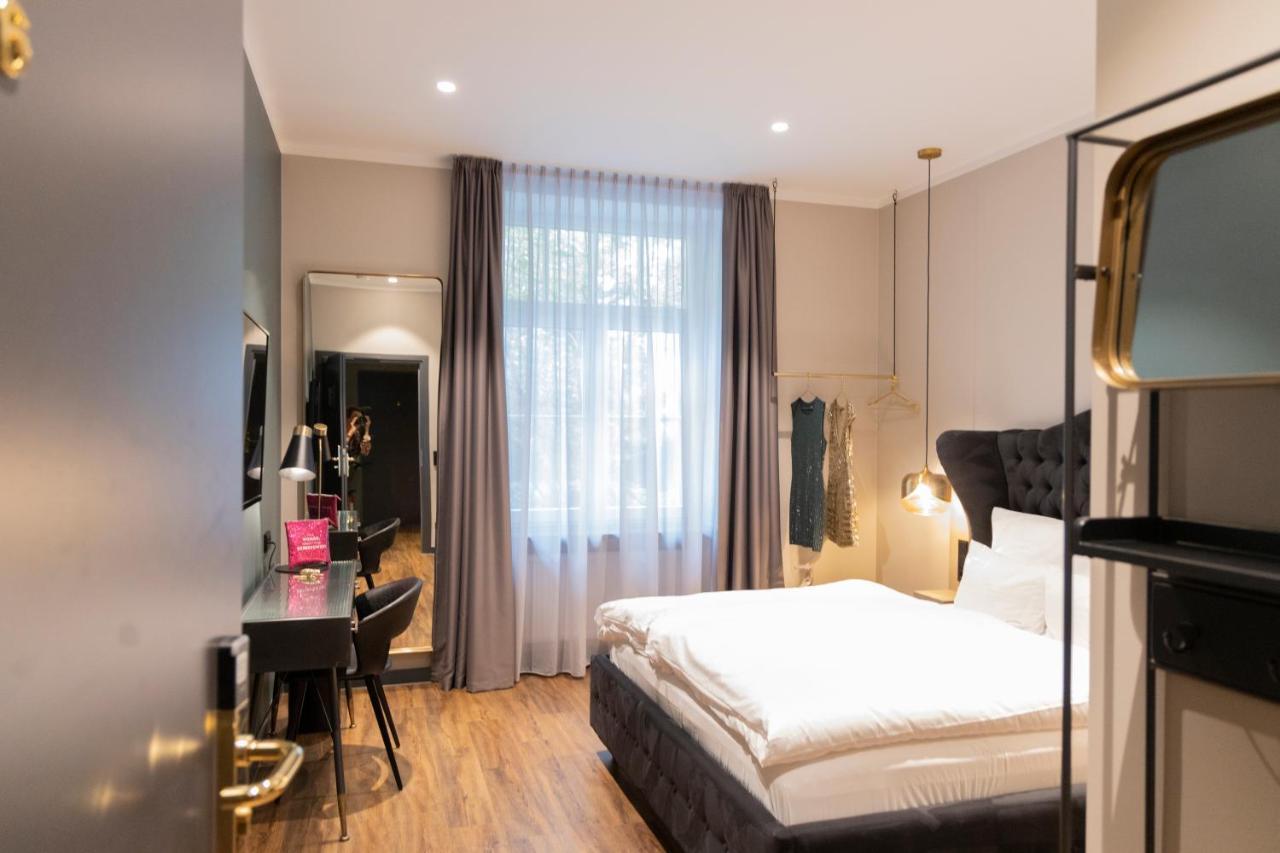 Munich Rooms Hotel Bagian luar foto